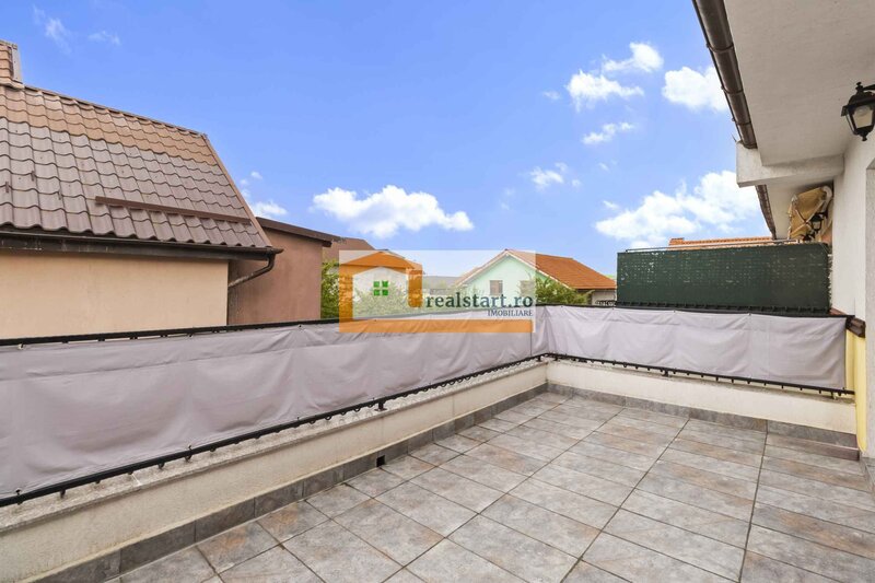 Tractorul, Vila tip triplex P+1+M (de mijloc), 2 loc parcare, curte proprie